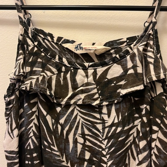 H&M girls fern design romper Size 9-10Y - Picture 6 of 7